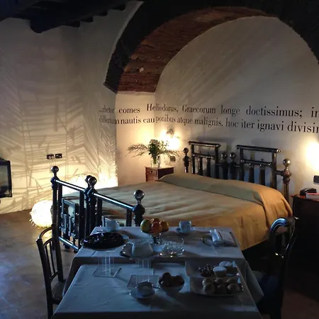 Hotel Foro Appio Mansio 4*
