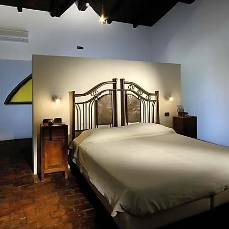 Otel Foro Appio Mansio Latina